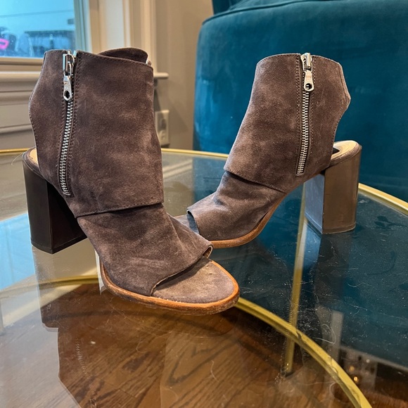 Rag and Bone Marta open toe bootie size ER: 36 1/2 US: 6 1/2. Gray suede. - Picture 1 of 5